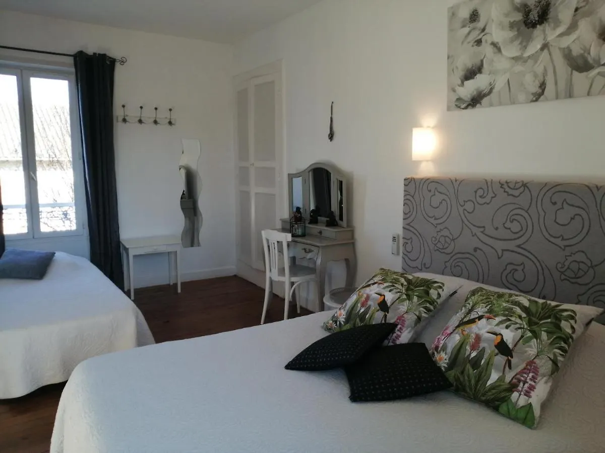 *** Guest house Le Kouloury Hotel Meyronne France